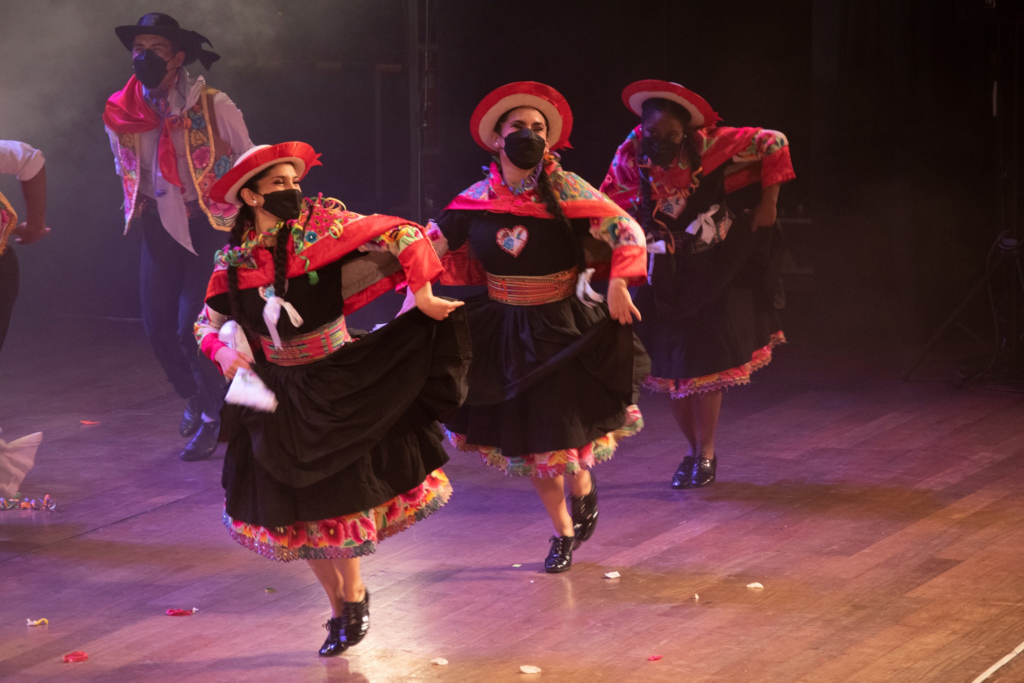 Ballet Folclórico Nacional del Perú vuelve al Gran Teatro Nacional con espectáculo presencial “Bicentenario: música, danza e identidad”